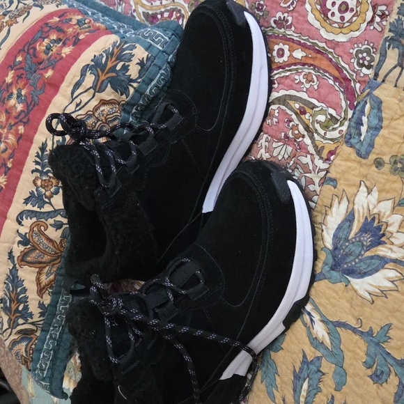 NWOB KURU ATOM Lumi Jet Black Athletic Shoes Size 9 - Picture 11 of 11